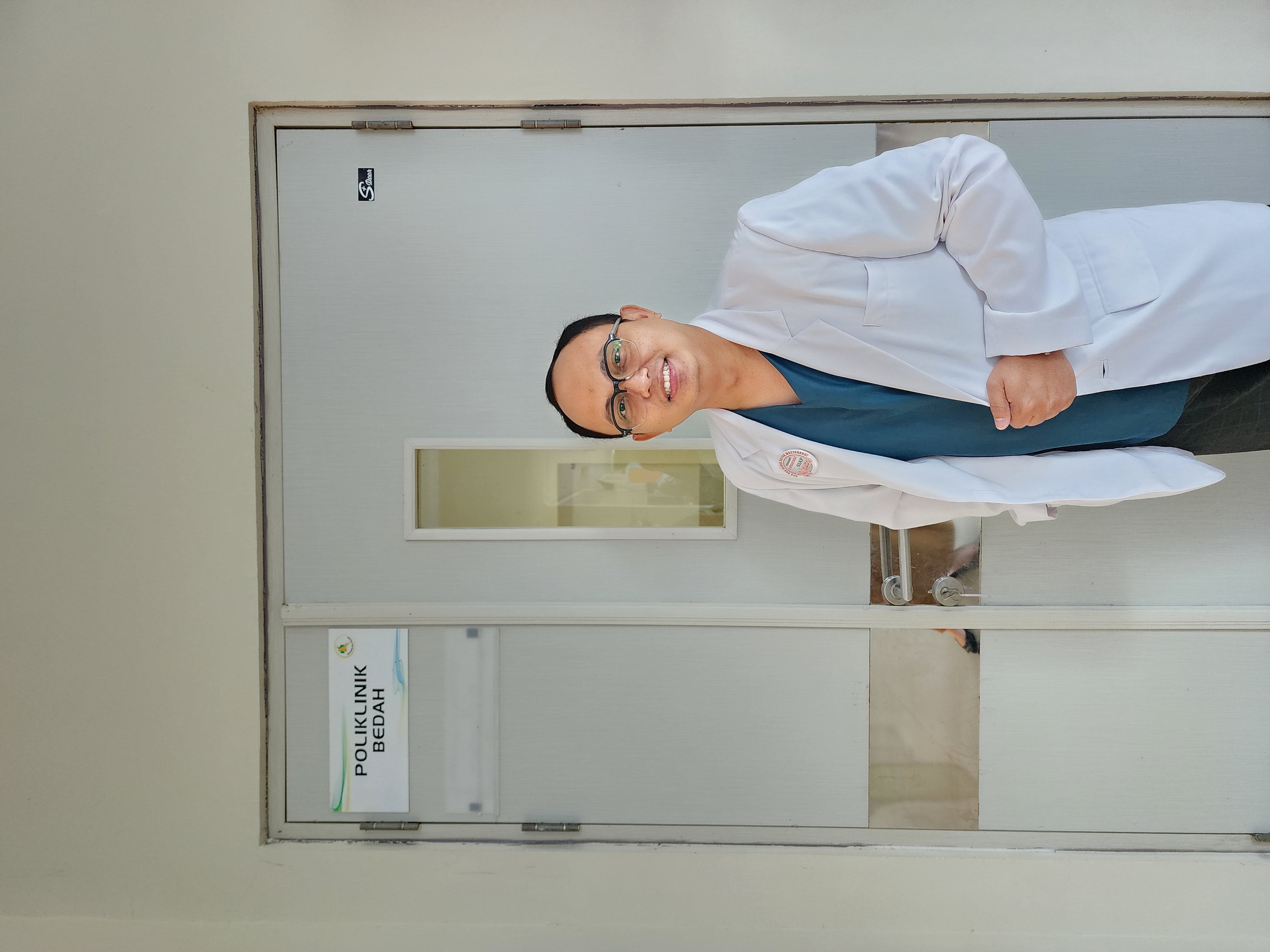 dr. Ahlidin Firdaus, Sp.B